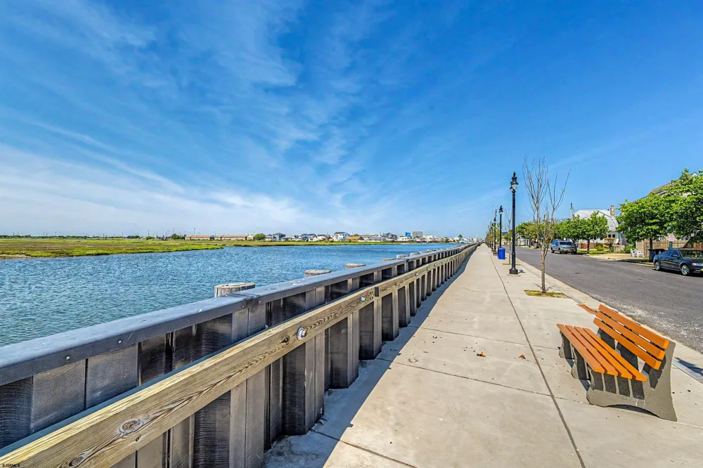 121 N Kingston Ave Atlantic City, NJ 08401