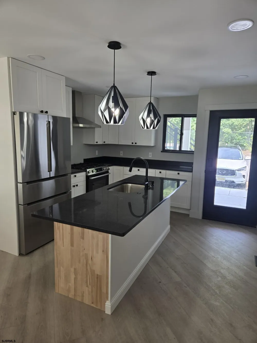 17 Tilton Club Egg Harbor Township, NJ 08234