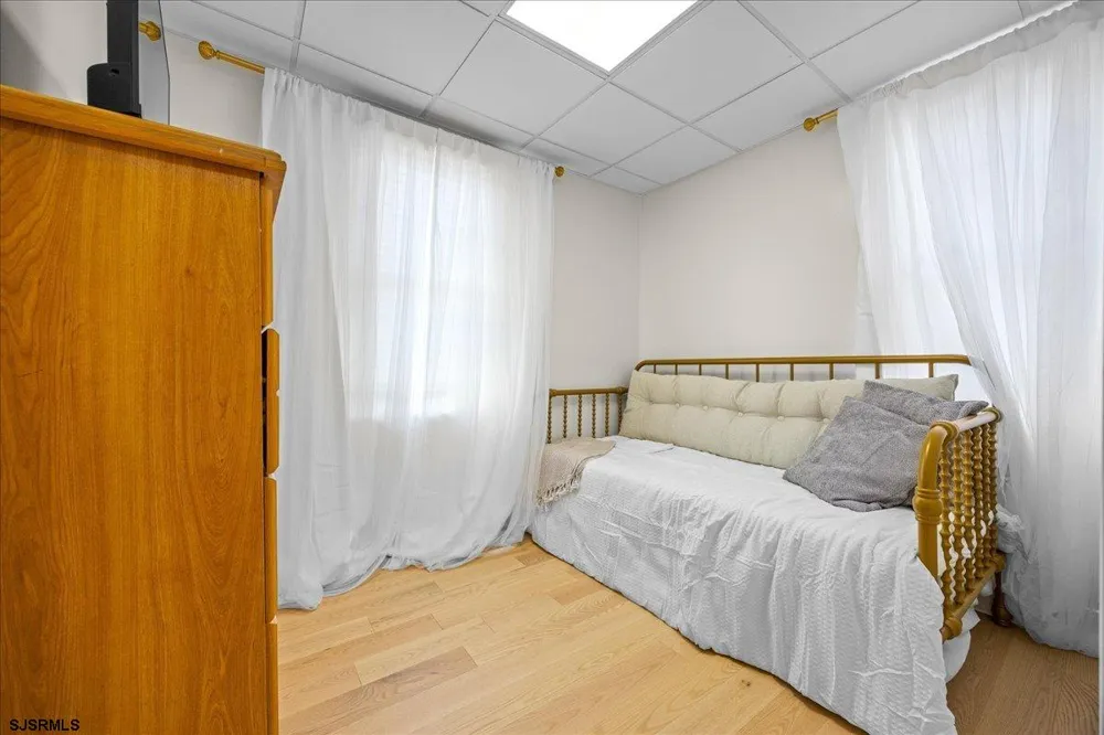 701 E 4th Street Ocean City, NJ 08226