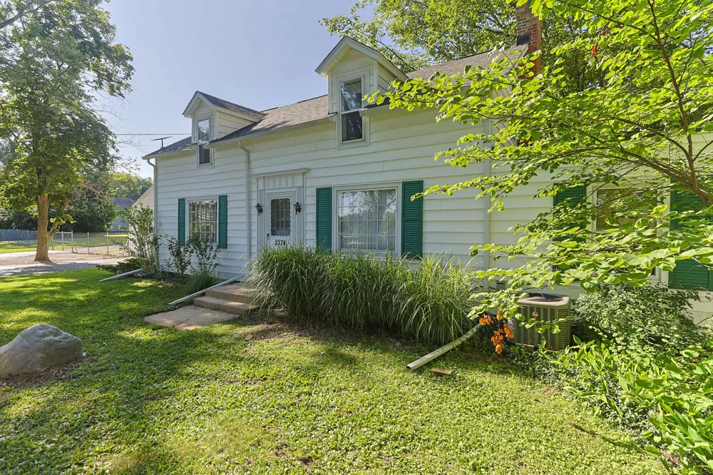 2274 Yankee Street Niles, MI 49120