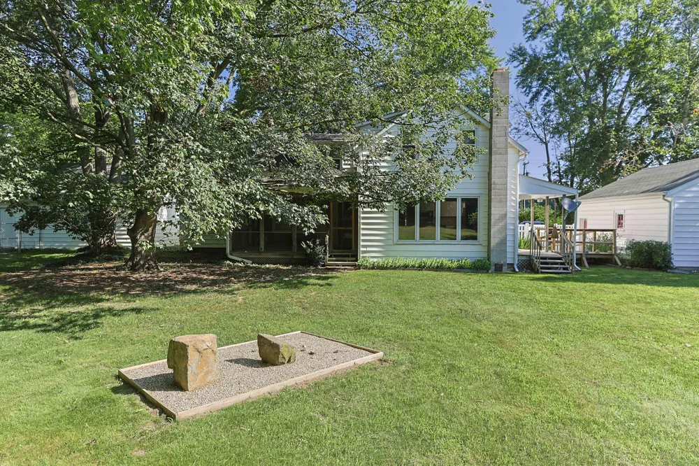 2274 Yankee Street Niles, MI 49120