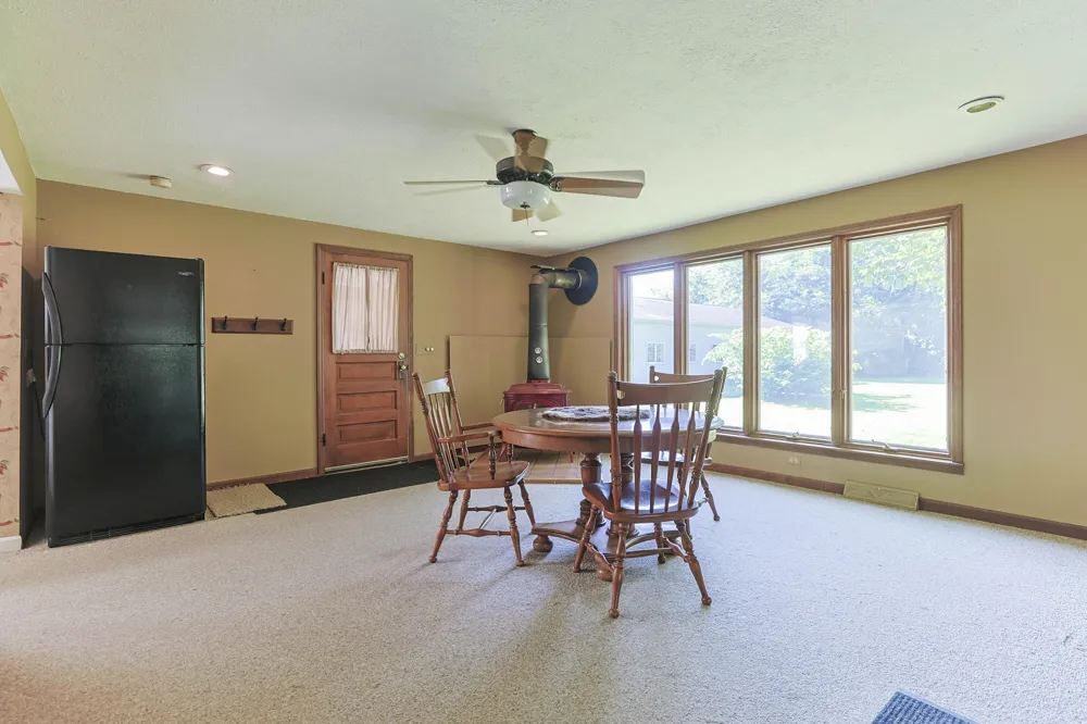 2274 Yankee Street Niles, MI 49120