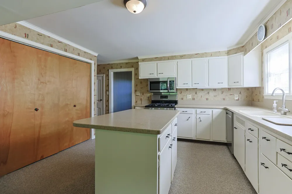 2274 Yankee Street Niles, MI 49120
