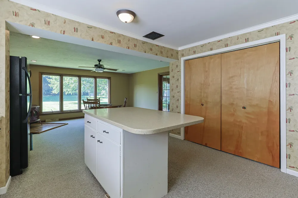 2274 Yankee Street Niles, MI 49120