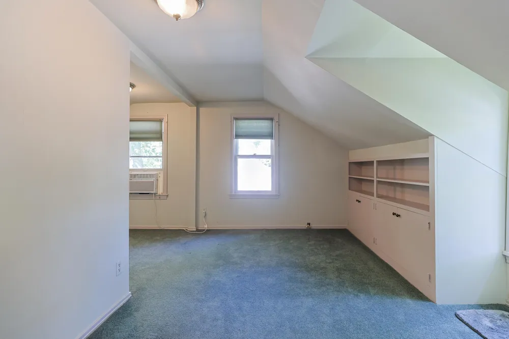2274 Yankee Street Niles, MI 49120