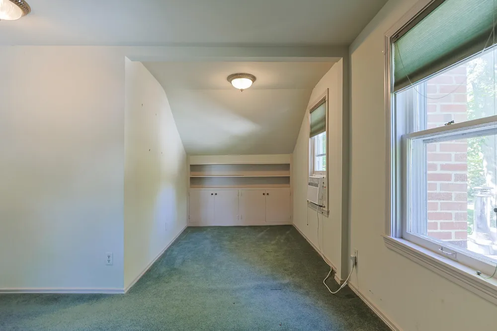 2274 Yankee Street Niles, MI 49120