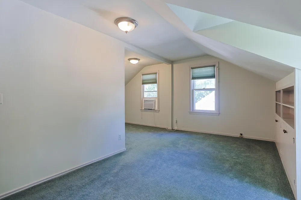 2274 Yankee Street Niles, MI 49120