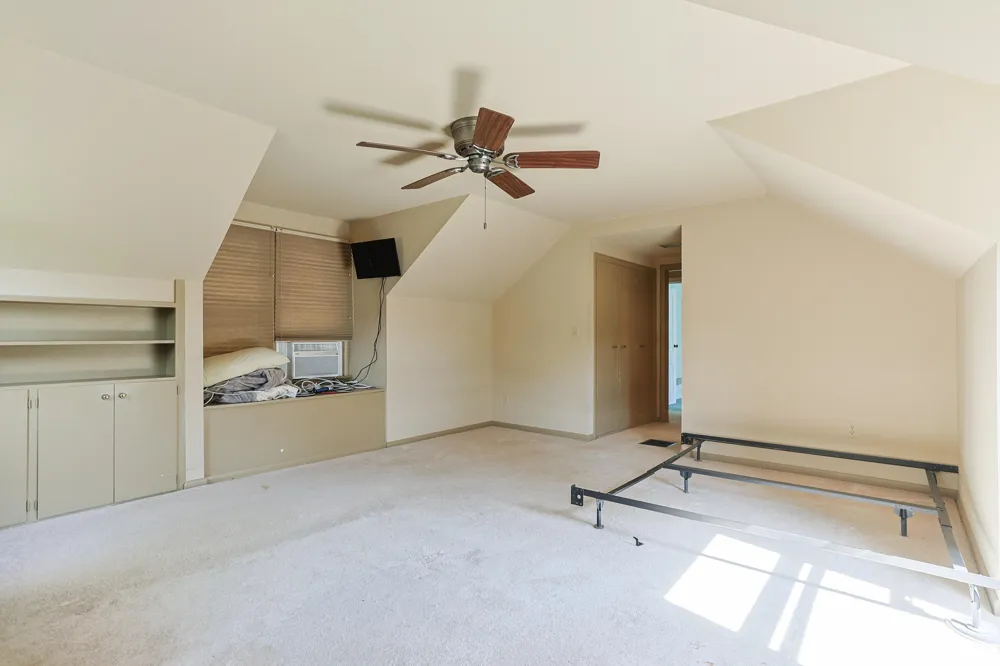 2274 Yankee Street Niles, MI 49120
