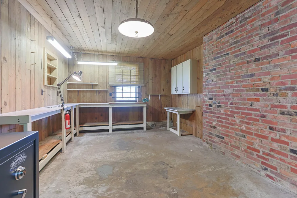 2274 Yankee Street Niles, MI 49120