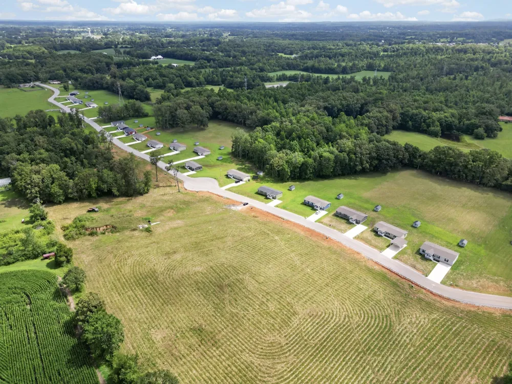 1433 Anna Maria Ln Cookeville, TN 38501