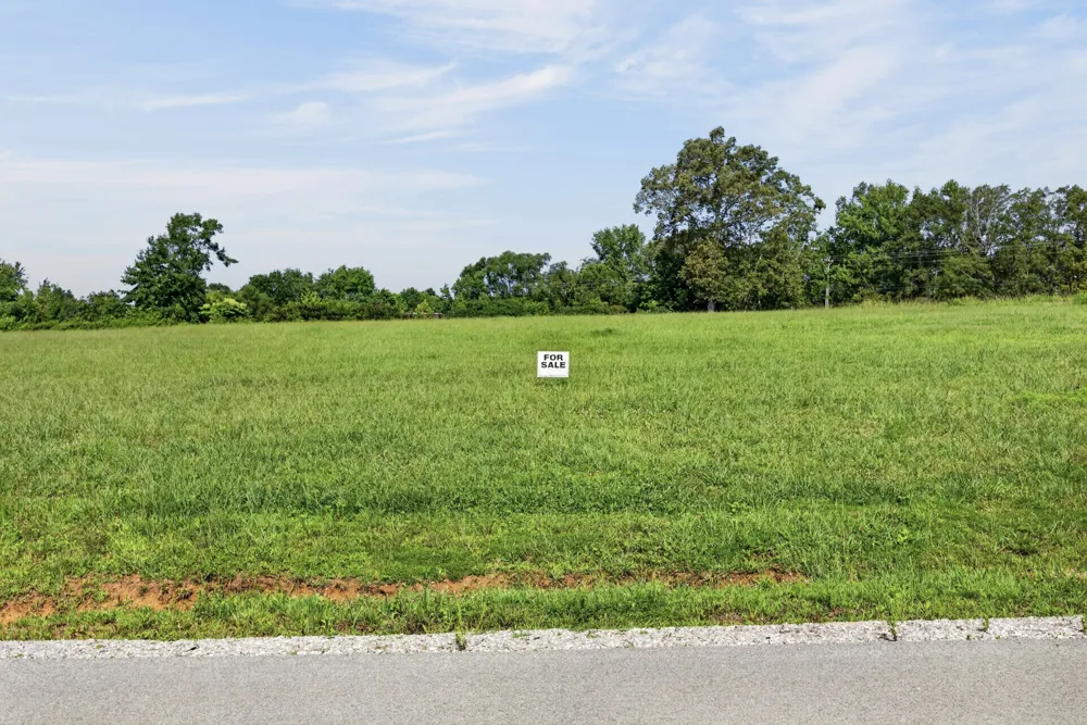 1433 Anna Maria Ln Cookeville, TN 38501