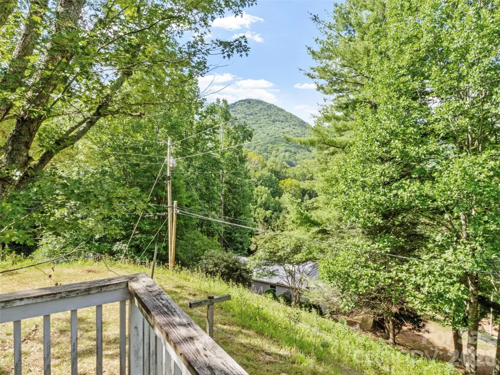 144 Florida Hill Drive Green Mountain, NC 28740