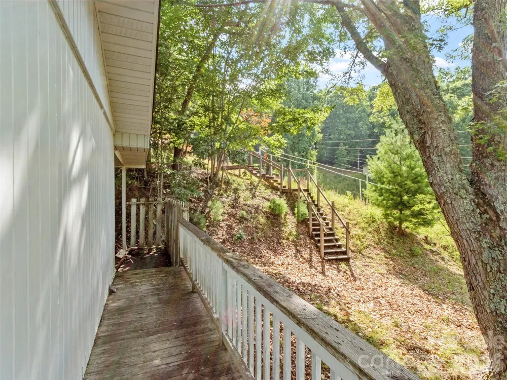 144 Florida Hill Drive Green Mountain, NC 28740