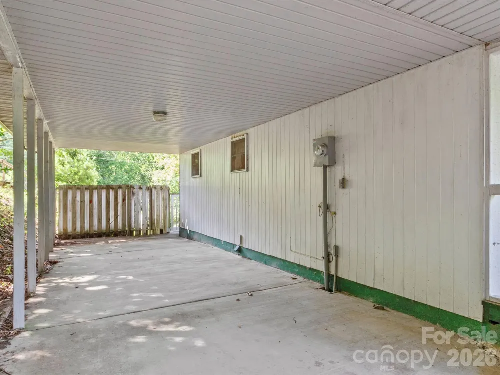 144 Florida Hill Drive Green Mountain, NC 28740