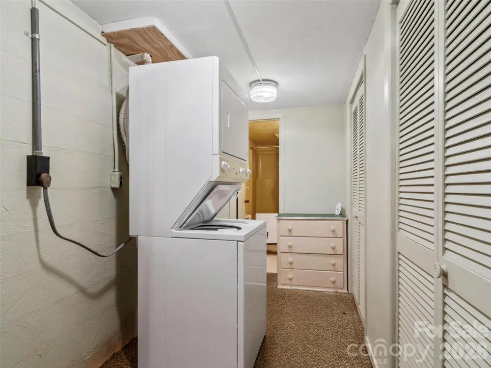 144 Florida Hill Drive Green Mountain, NC 28740