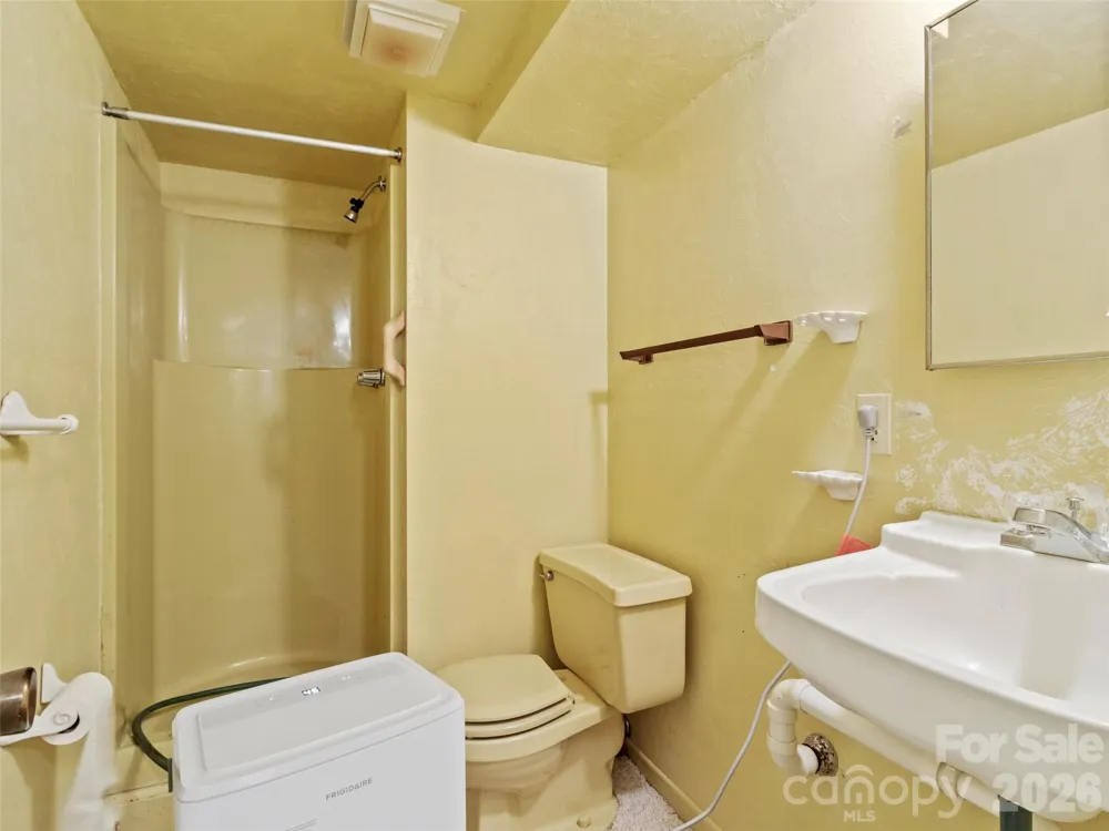 144 Florida Hill Drive Green Mountain, NC 28740