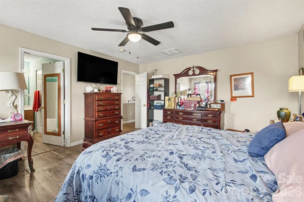 2026 Edenderry Drive Statesville, NC 28625