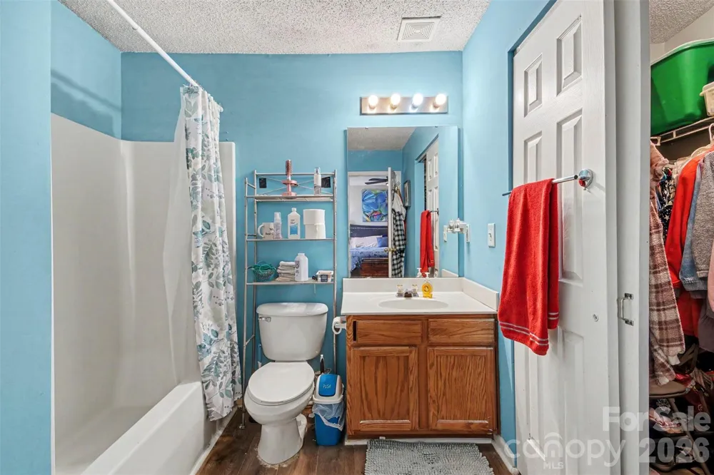 2026 Edenderry Drive Statesville, NC 28625