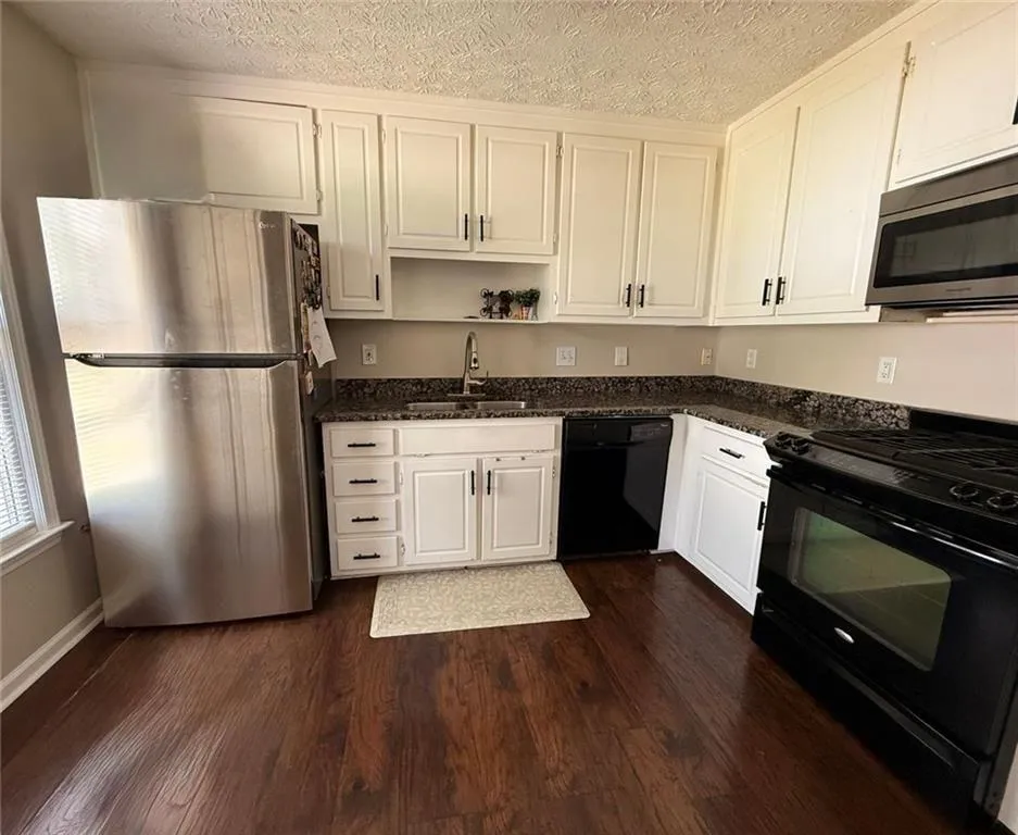 419 Etowah Valley Way Woodstock, GA 30189