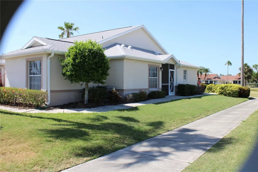 1702 FAIRWAY TRACE #1702 Palmetto, FL 34221