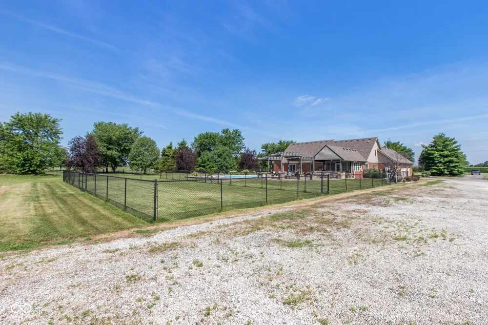 5425 E 700 Franklin, IN 46131