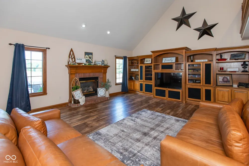 5425 E 700 Franklin, IN 46131