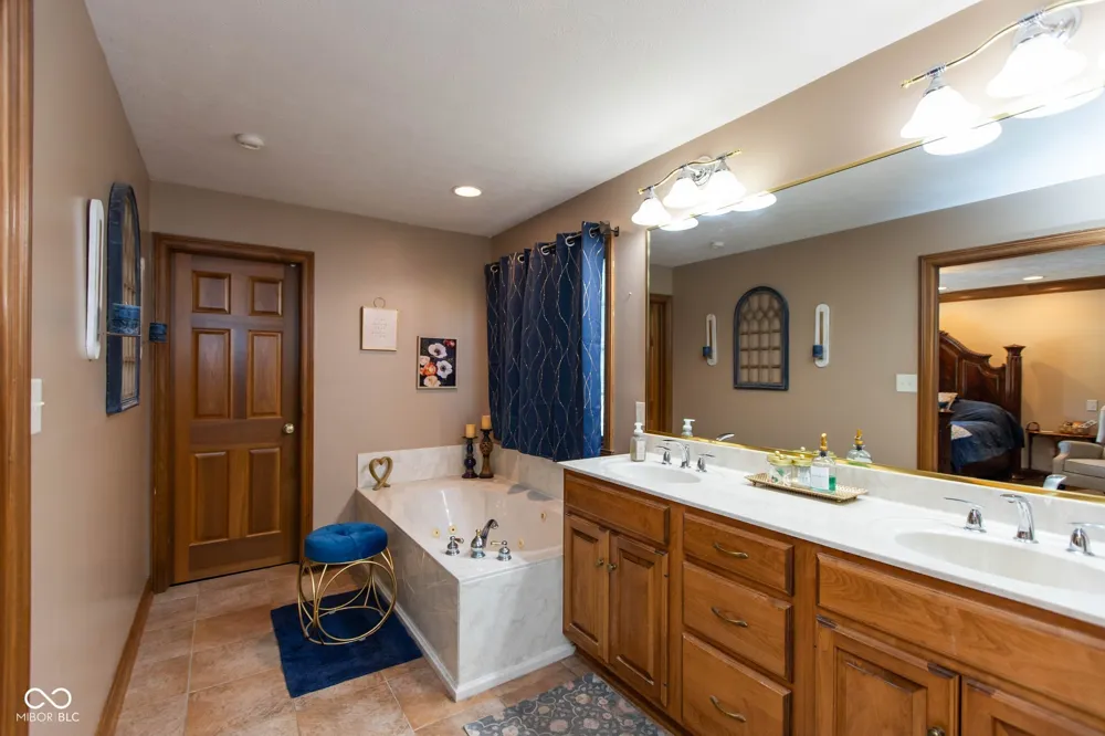 5425 E 700 Franklin, IN 46131