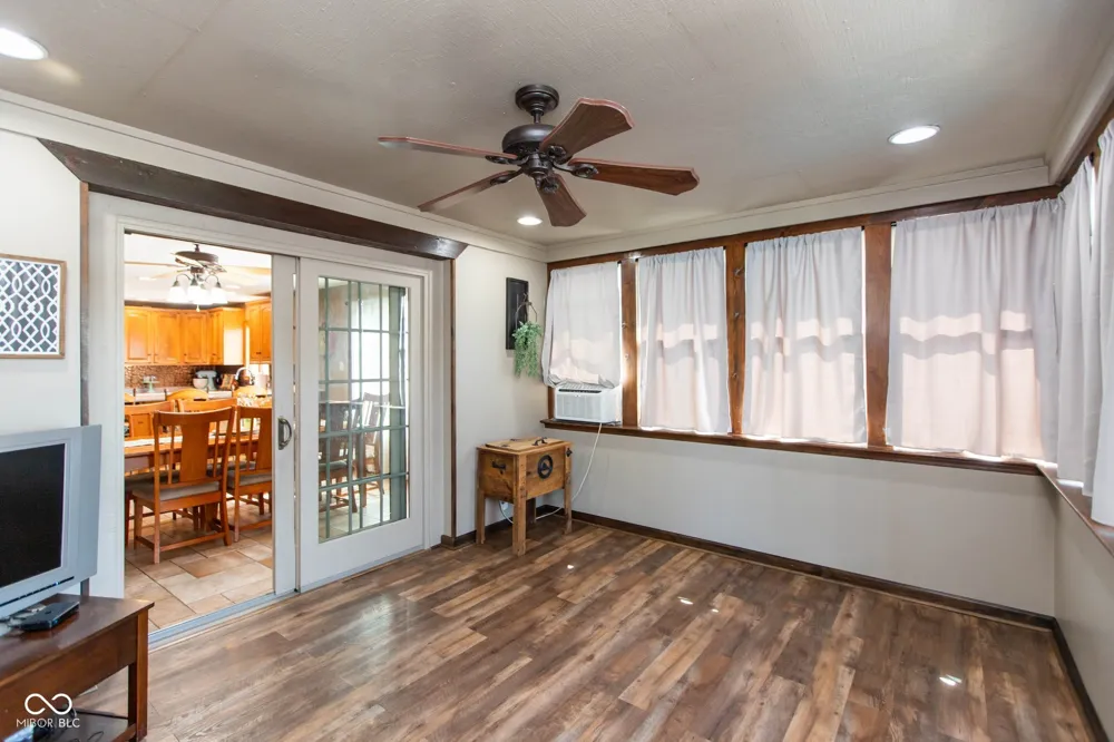 5425 E 700 Franklin, IN 46131