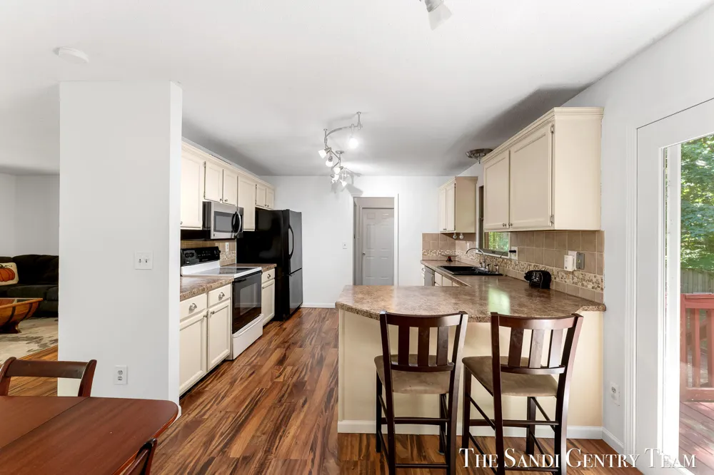 14504 Cameron Court Grand Haven, MI 49417