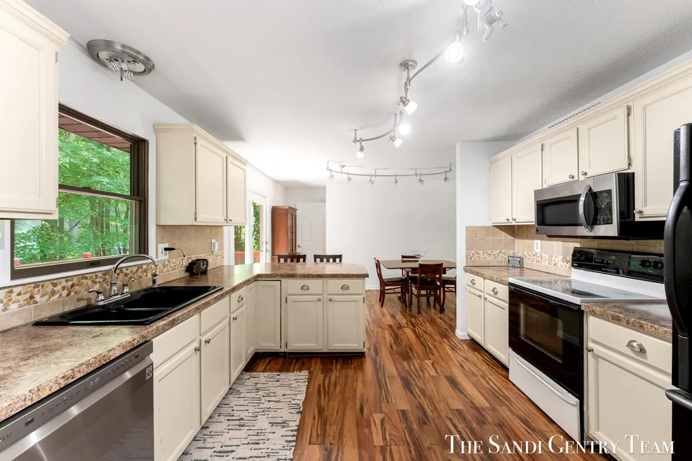 14504 Cameron Court Grand Haven, MI 49417