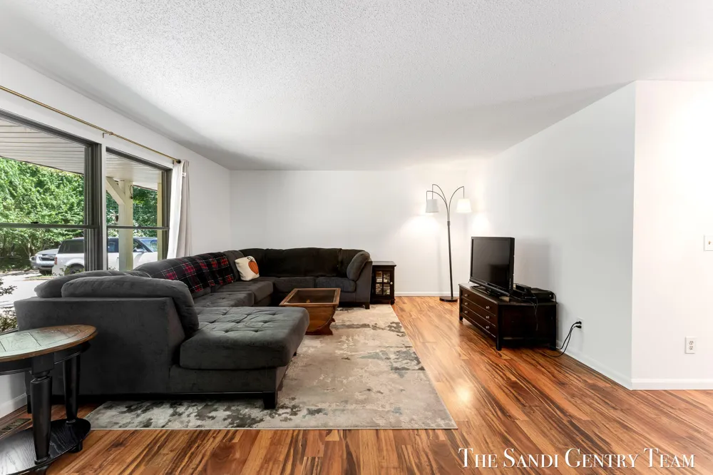 14504 Cameron Court Grand Haven, MI 49417