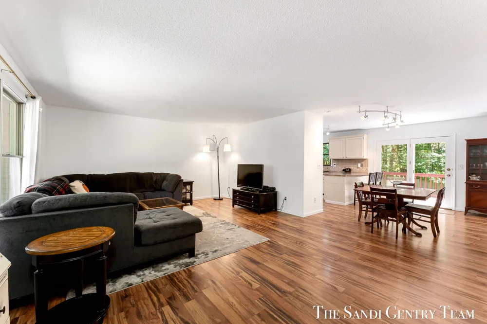 14504 Cameron Court Grand Haven, MI 49417