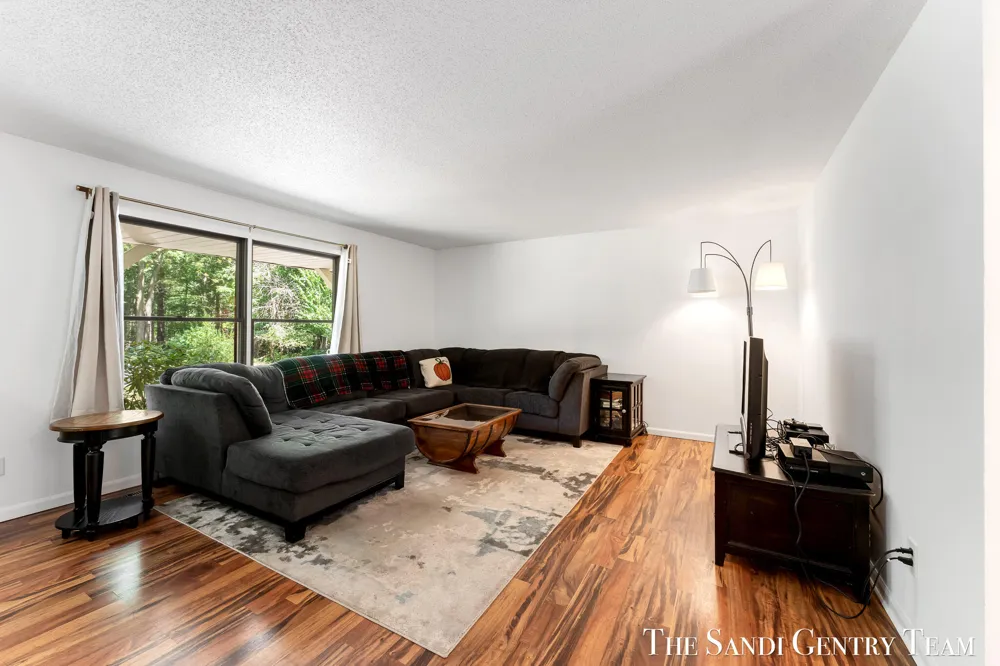 14504 Cameron Court Grand Haven, MI 49417