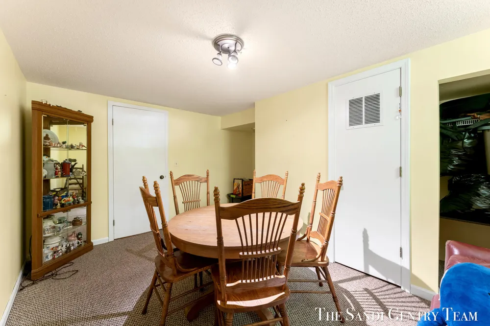 14504 Cameron Court Grand Haven, MI 49417