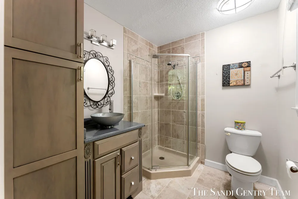 14504 Cameron Court Grand Haven, MI 49417