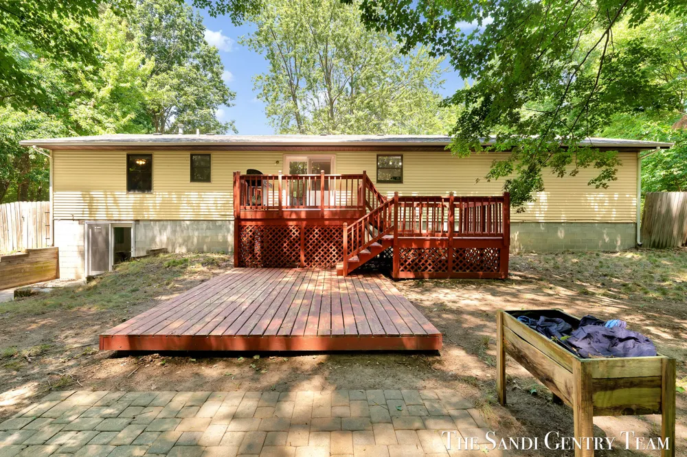 14504 Cameron Court Grand Haven, MI 49417