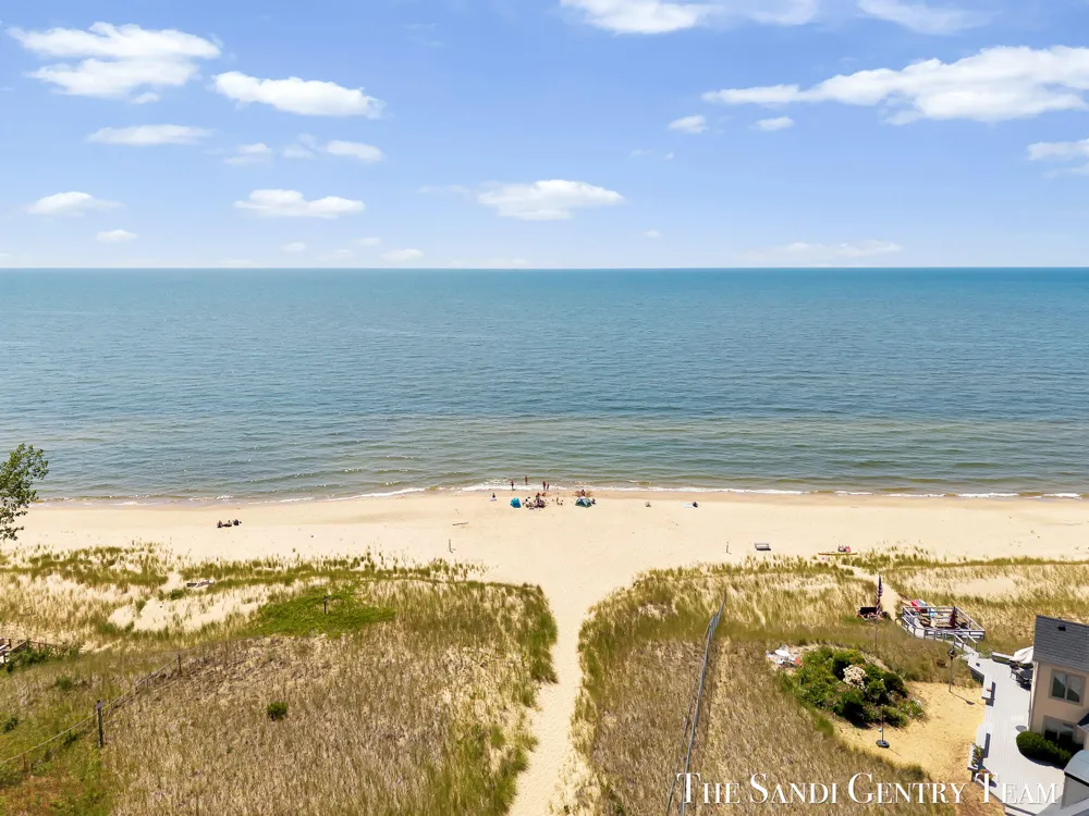14504 Cameron Court Grand Haven, MI 49417