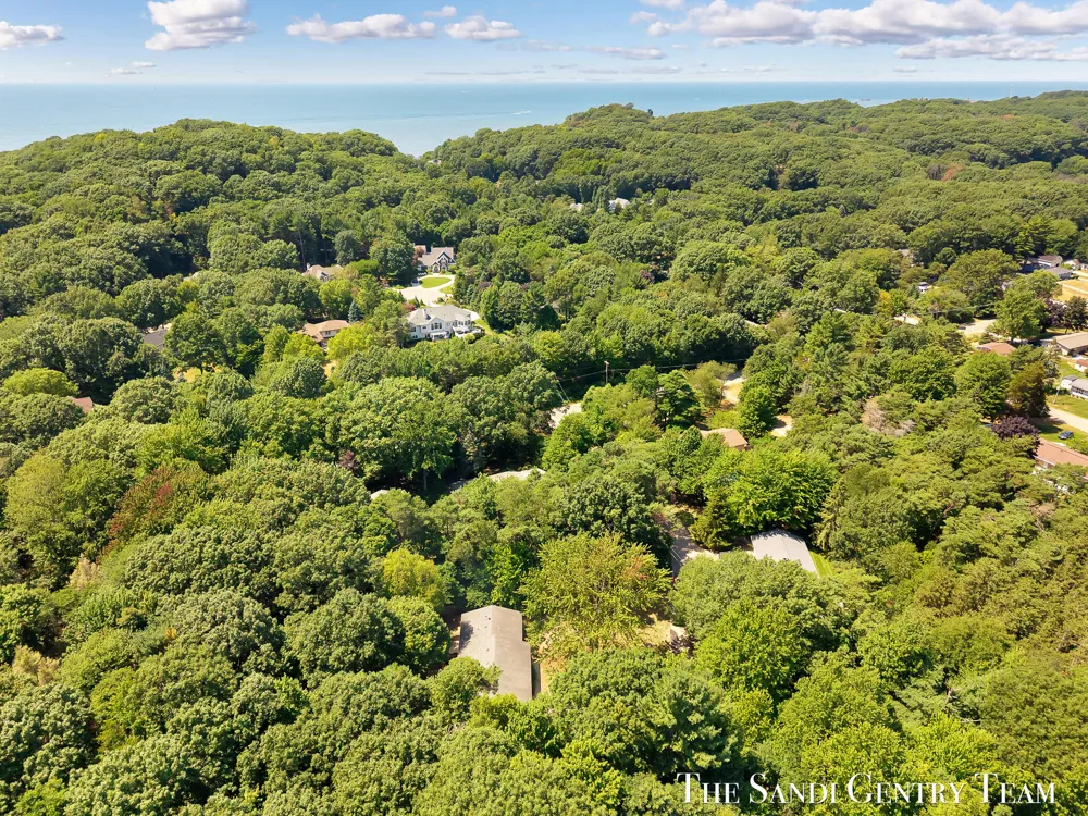 14504 Cameron Court Grand Haven, MI 49417