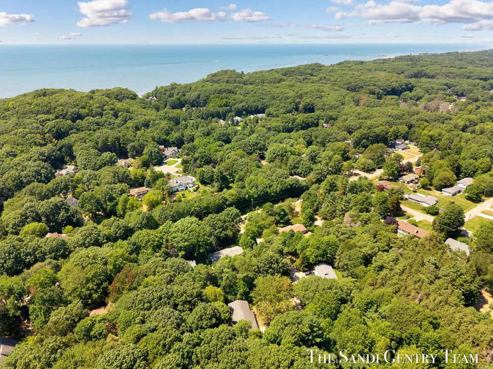 14504 Cameron Court Grand Haven, MI 49417