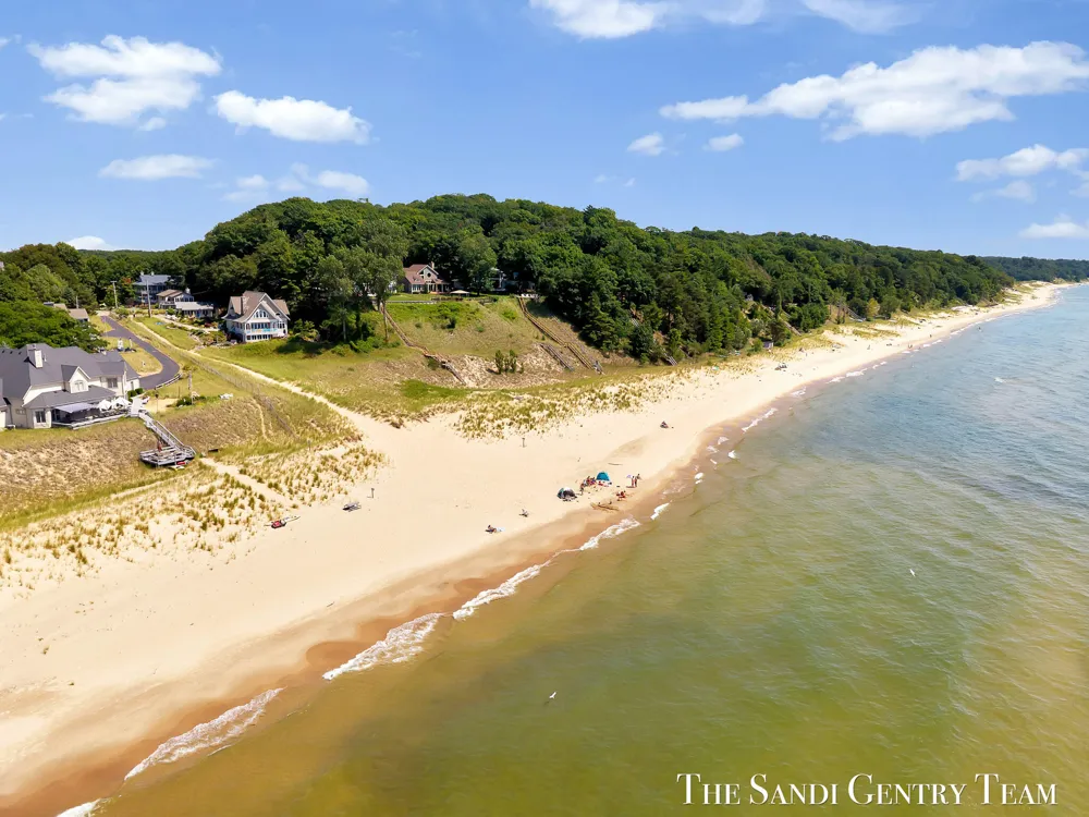 14504 Cameron Court Grand Haven, MI 49417