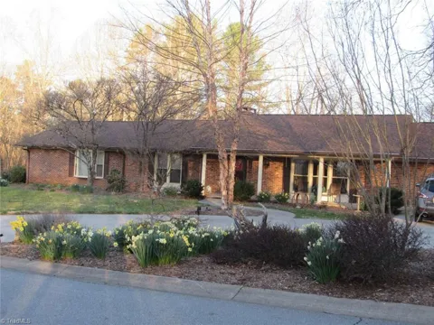 408 Colonial Drive