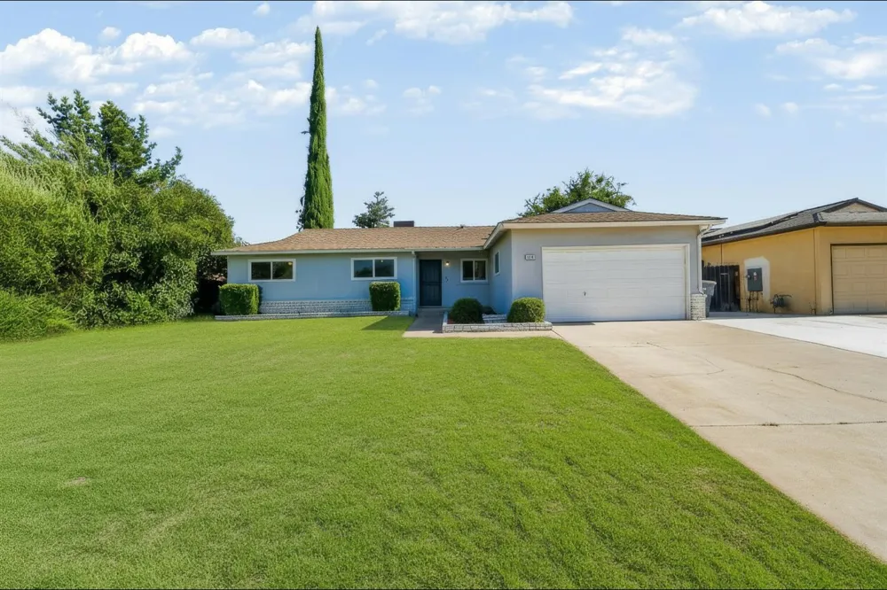 1767 Gettysburg Avenue Clovis, CA 93611
