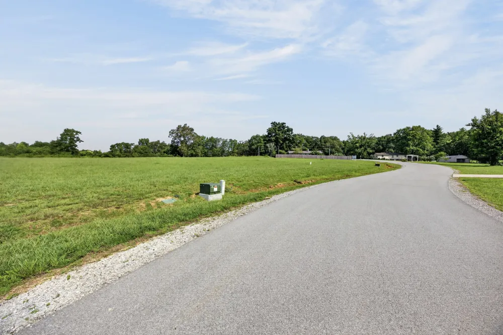 1455 Anna Maria Ln Cookeville, TN 38501