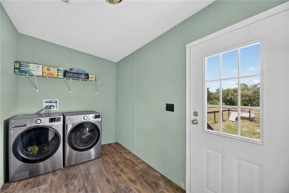 15060 County Road 984 Sinton, TX 78387