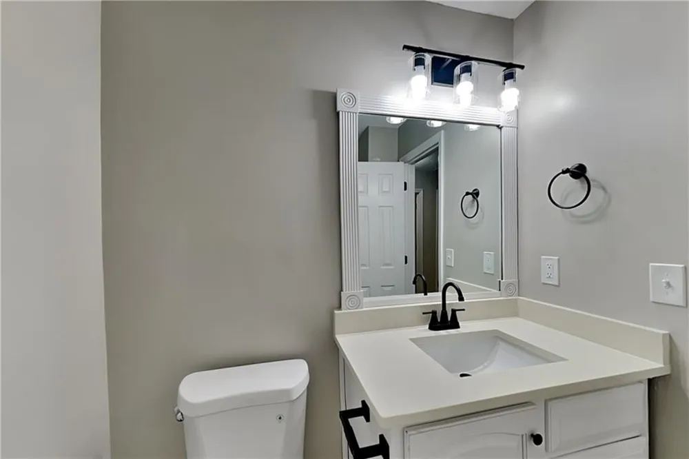 4241 Glenforest Way NE Roswell, GA 30075