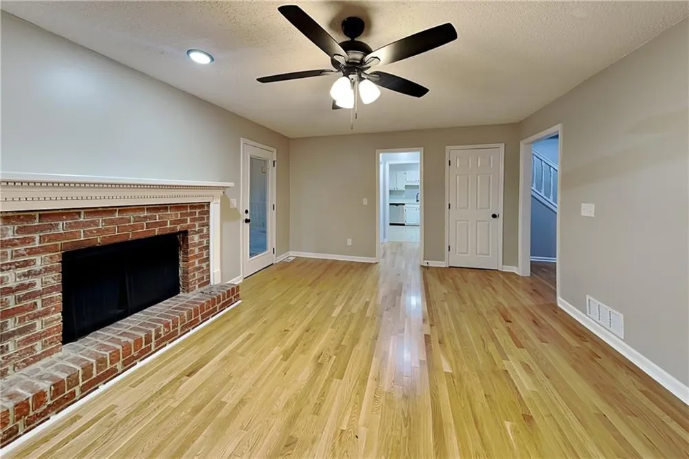 4241 Glenforest Way NE Roswell, GA 30075
