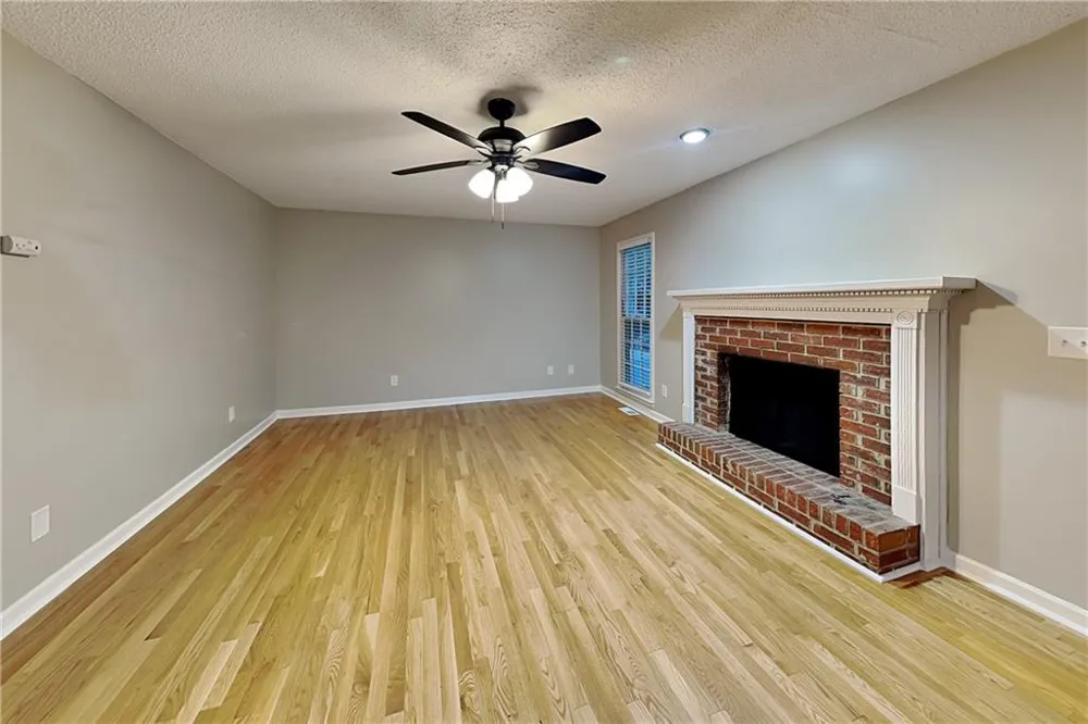 4241 Glenforest Way NE Roswell, GA 30075