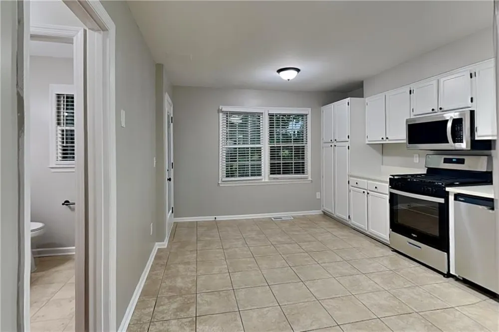 4241 Glenforest Way NE Roswell, GA 30075