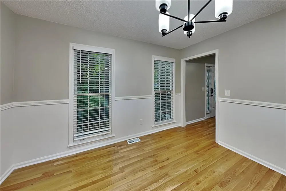 4241 Glenforest Way NE Roswell, GA 30075