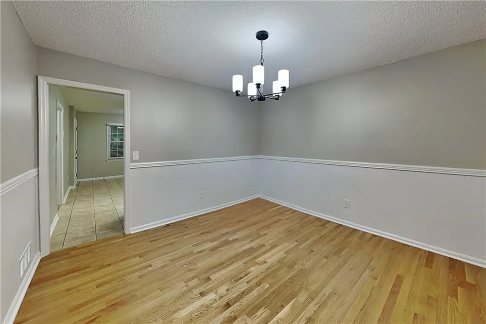 4241 Glenforest Way NE Roswell, GA 30075